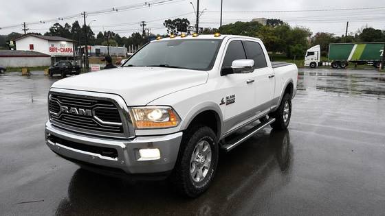 RAM 2500 6.7 LARAMIE 4X4 CD I6 TURBO DIESEL 4P AUTOMÁTICO RAM 2500 6.7 LARAMIE 4X4 CD I6 TURBO DIESEL 4P AUTOMÁTICO